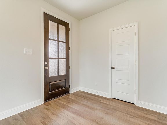 3rd image of 1533 Homeplace Cir