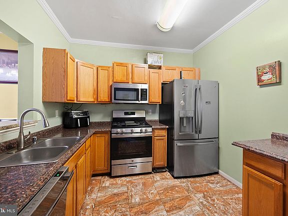 5th image of 305 Assembly Point Ct