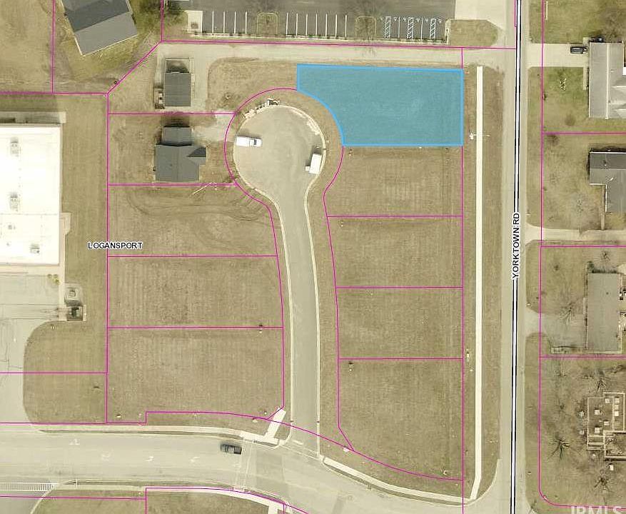 2nd image of 106 N Dingo Dr