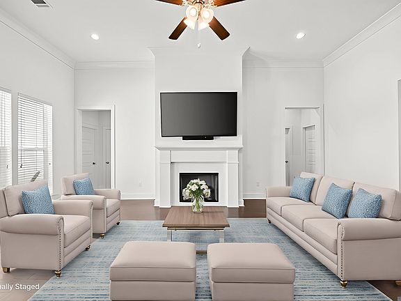 2nd image of 10233 Oak Colony Blvd