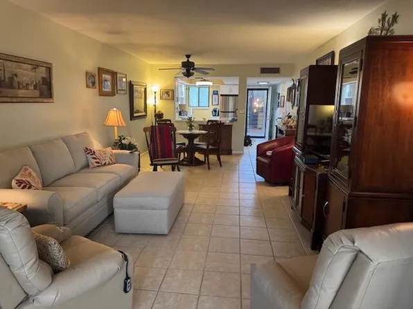3154 Via Poinciana #115, Lake Worth, FL 33467