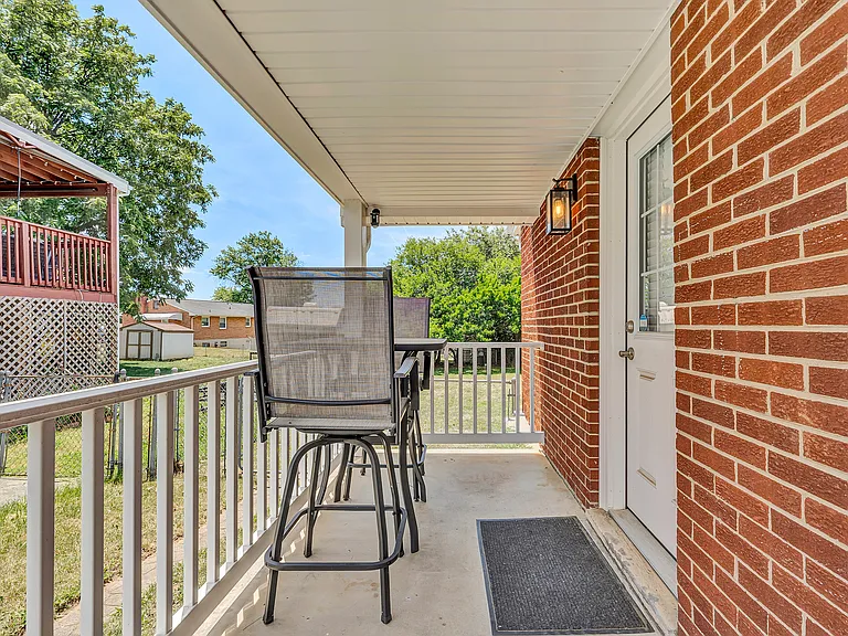 4962 Lantern St — Photo 3
