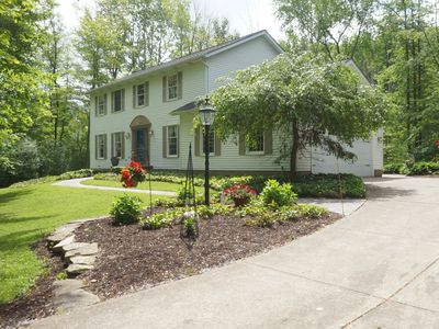 11915 Quail Woods Dr, Chardon, OH, 44024