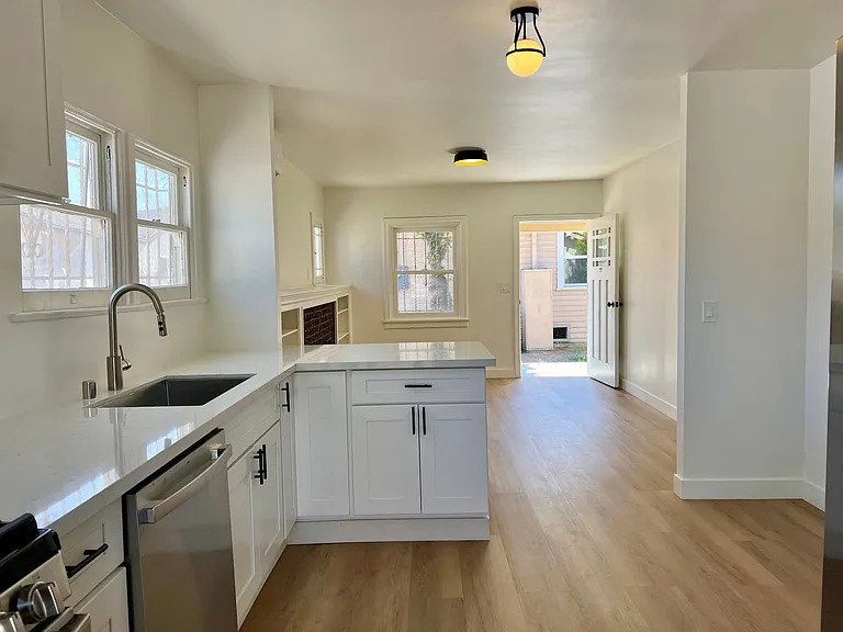 3007 Dalton Ave. — Photo 2