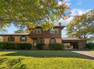 100 Ward Dr, Hampton, VA 23669