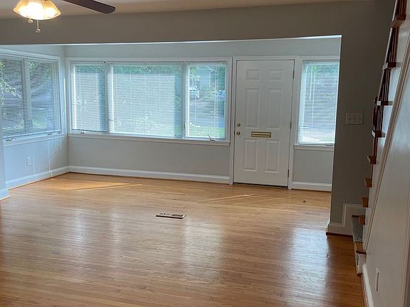 2nd image of 303 Dewey Dr