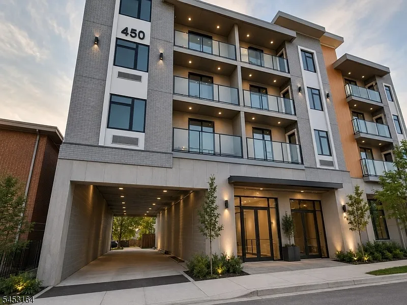 450 Washington Ave #205