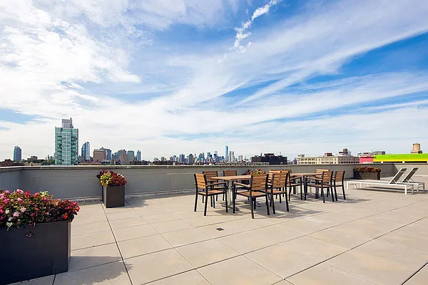 Rented by Bold New York | media 16