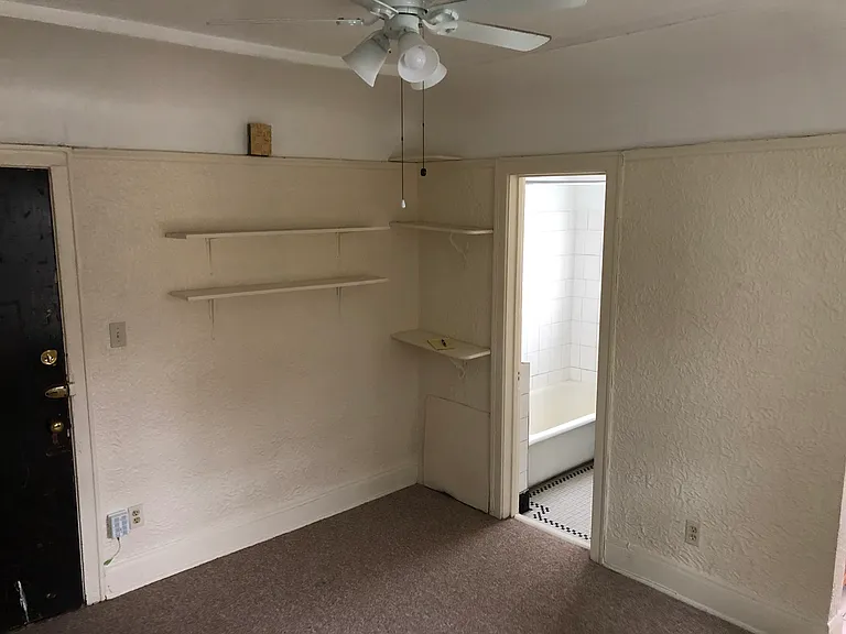 1447 N Franklin Pl — Photo 5