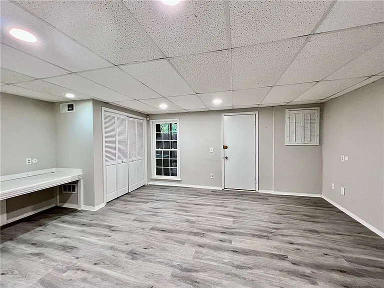 1502 Queen Anne Ct — Photo 15