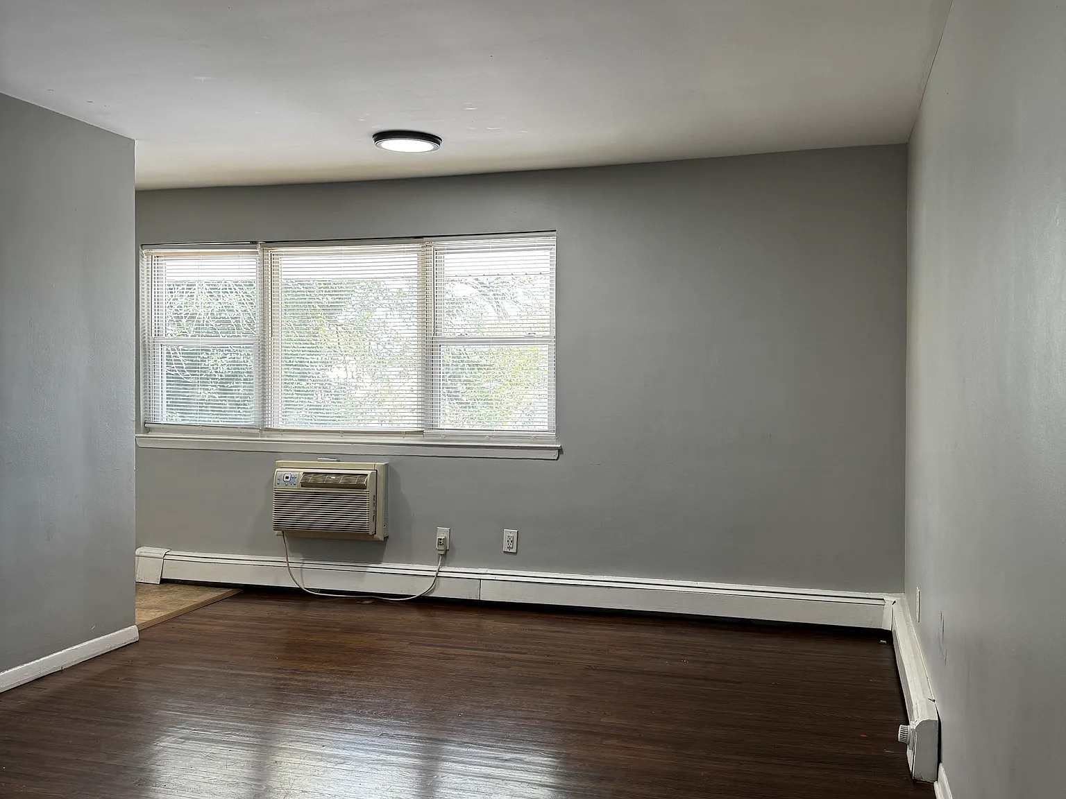 2 bed, $2,350 — Photo 3