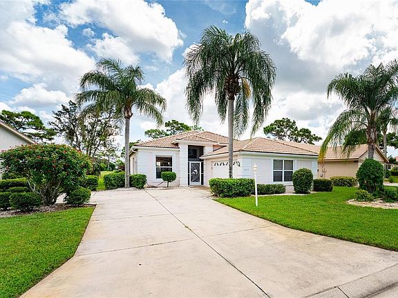 2nd image of 8225 Parkside Dr