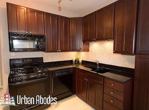 5th image of 4312 N Clarendon Ave APT 1231
