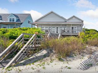 911 E Arctic Ave, Folly Beach, SC 29439