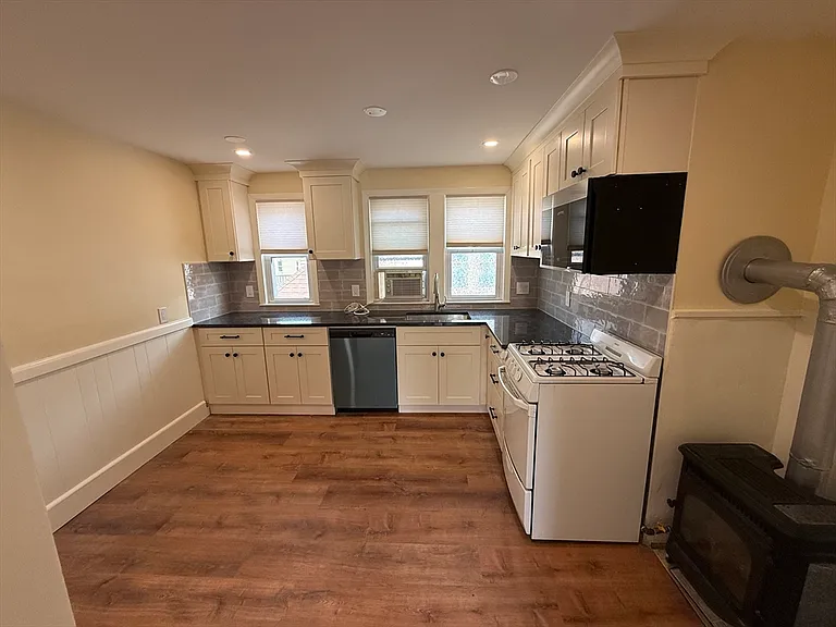 19 Chauncey St #3 — Photo 11