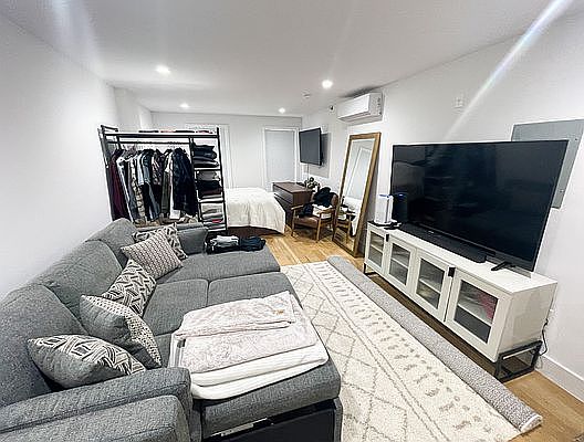 4th image of 25-18 32nd St #1F