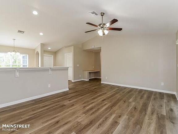 5th image of 2906 38th St W