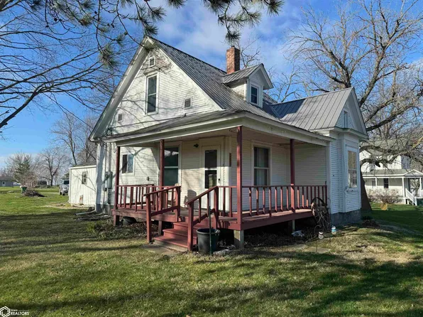 203 W Main St, Pulaski, IA 52584