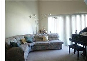 3rd image of 1303 Greenvale Dr
