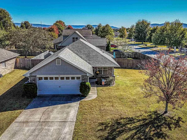 7141 Pale Dawn Pl SE, Owens Cross Roads, AL 35763