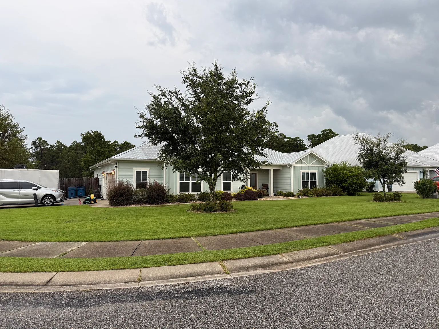 3 bed, 2000 sqft, $3,500 — Photo 2