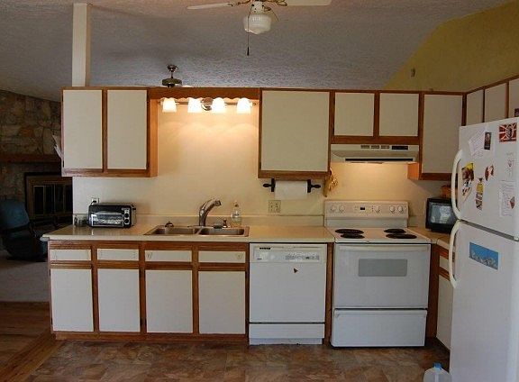 4th image of 91 Treetop Ln
