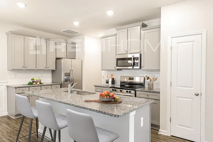 208 Buxton Ave — Photo 4