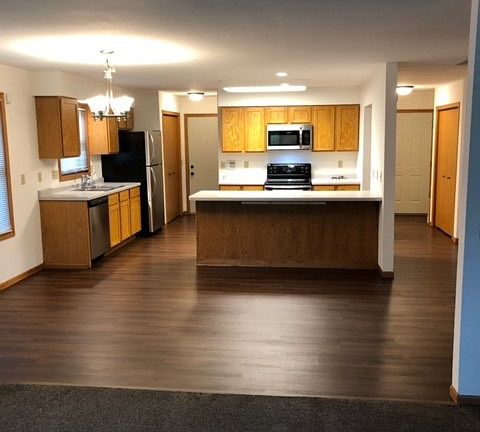 4th image of 1011 Jana Ln