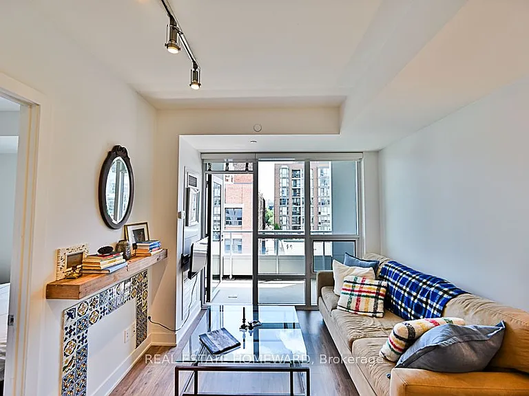 38 Cameron St #610 — Photo 3