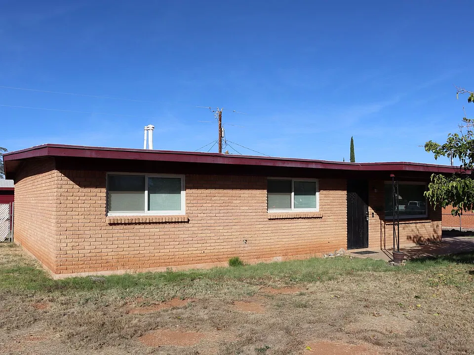 1499 Cushman Dr