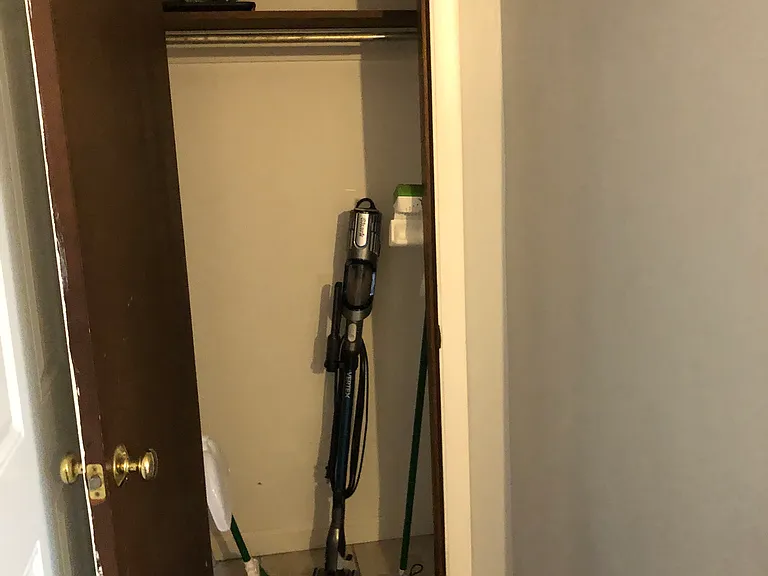 342 E Tompkins St — Photo 28