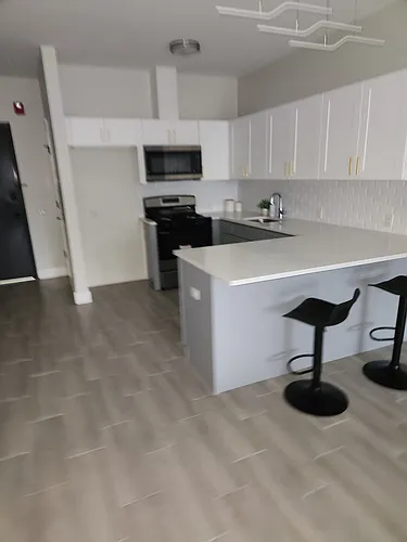 130 Ellis Ave #404 Photo 1