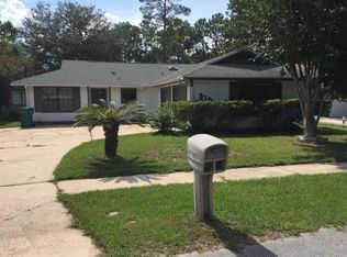 910 Spruce Ct, Fort Walton Beach, FL 32547