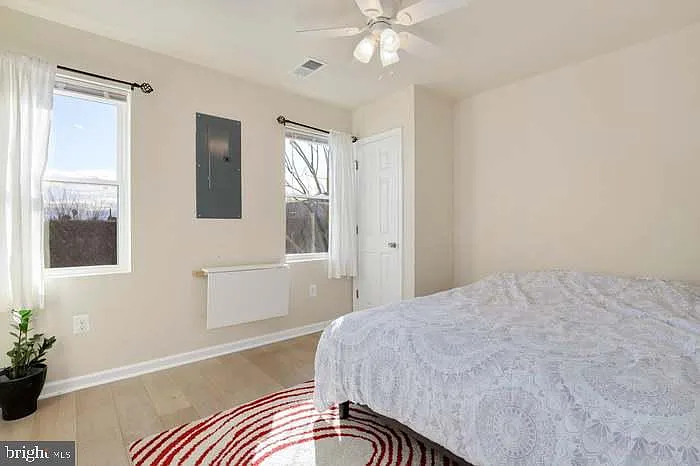 1720 H St NE #B — Photo 22
