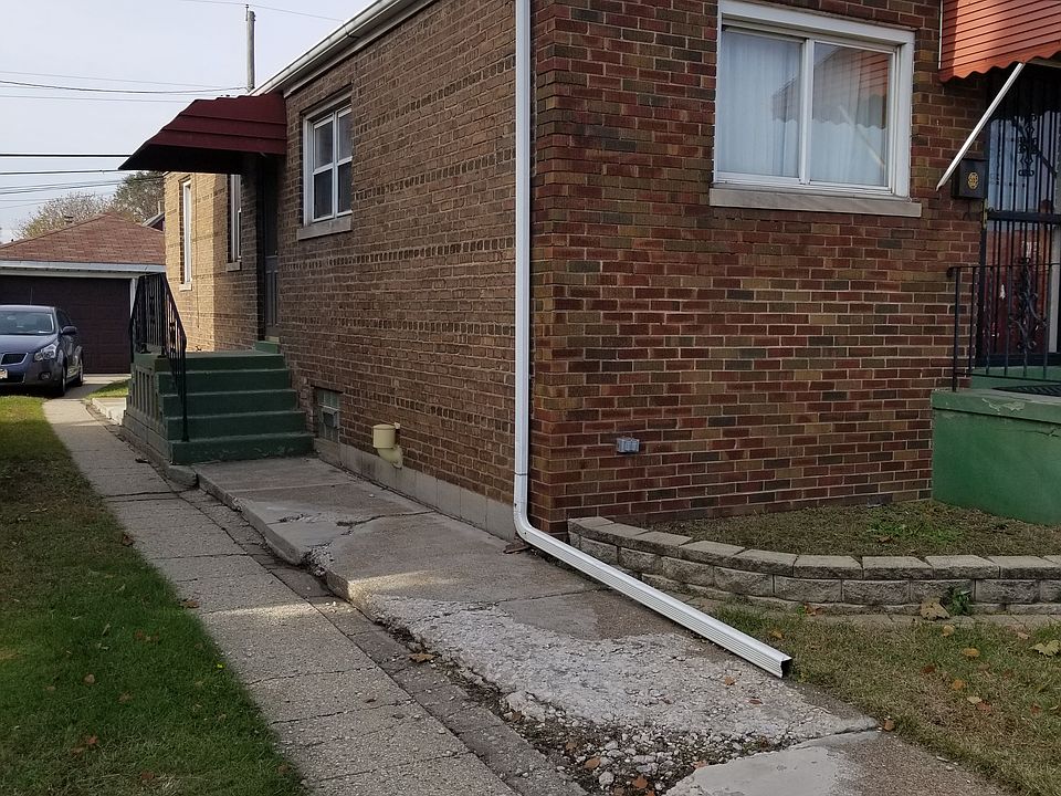 2nd image of 3924 Euclid Ave