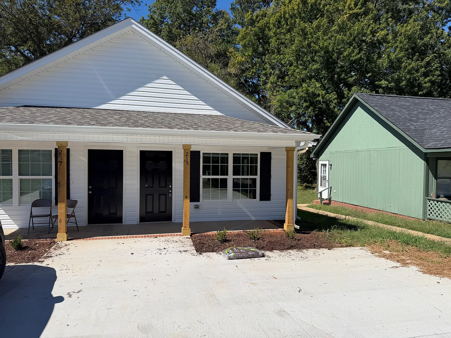 2 bed, $1,400 — Photo 1