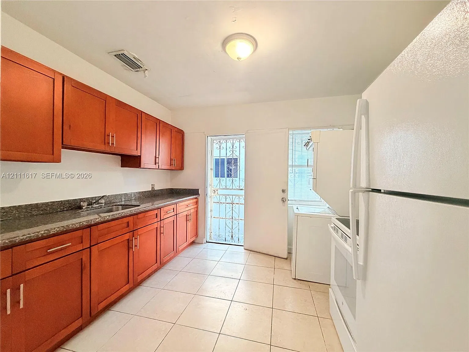 Melrose Heights — Photo 1