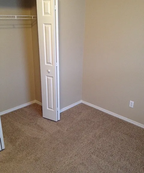 1013 Deer Trail Ln — Photo 8