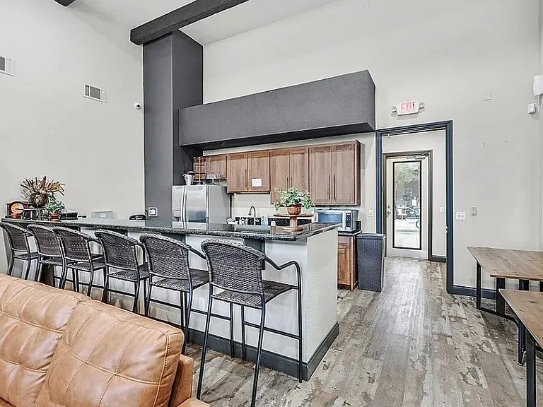 555 E Silverado Ranch Blvd #1089-1 — Photo 7