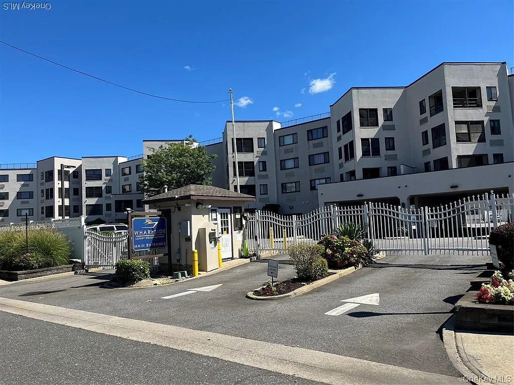 1 bed, 1.0 bath, 1200 sqft, $2,990 — Photo 1