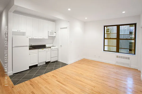 Rented by J. Lemle Real Estate | media 13