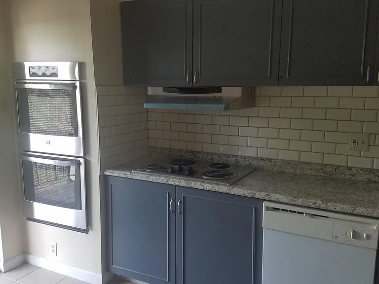 10371 Forest Brook Ln #F — Photo 6