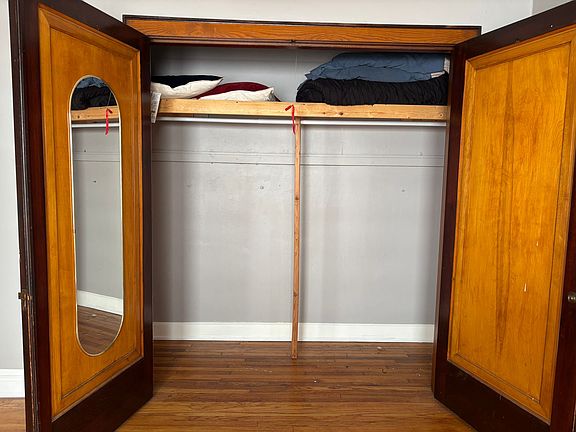 4th image of 6729 Vermont Ave #2F