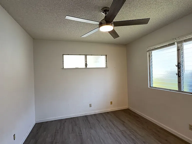 95-657 Alohilani St — Photo 2