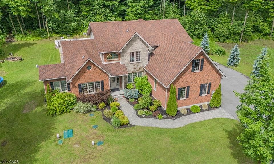 1st image of 2 Ashlea Ln