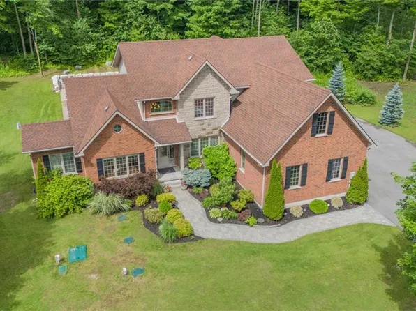 2 Ashlea Ln, Melancthon, ON L9V 3M9