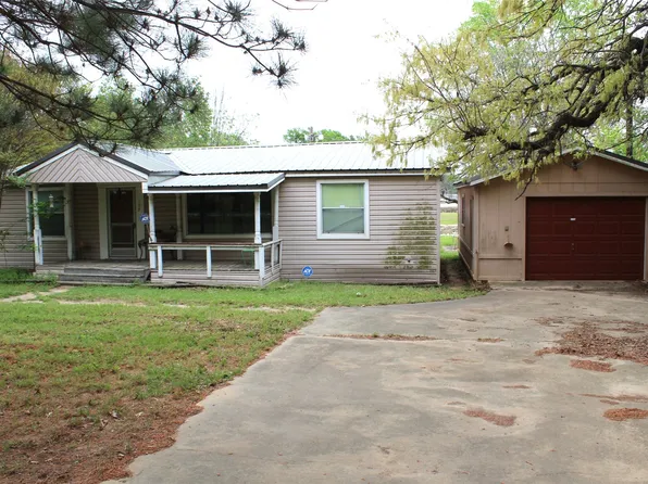 107 Shoreline Dr, Mabank, TX 75156