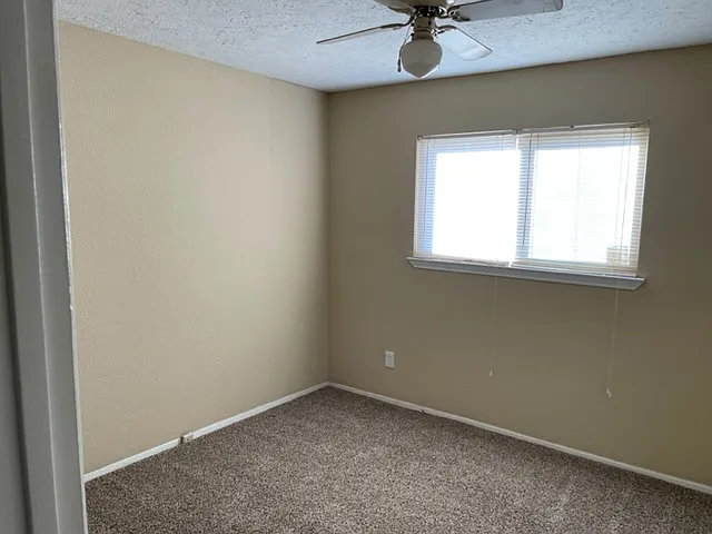 28 W Creek Ln #28 — Photo 12