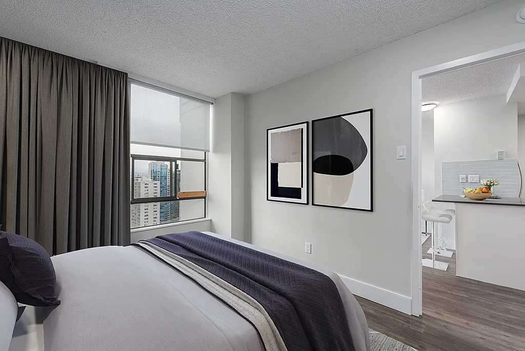 1501 Haro Street — Photo 4