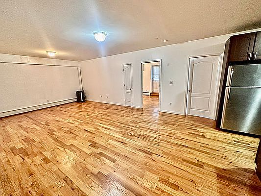 1st image of 257 15th St APT 104